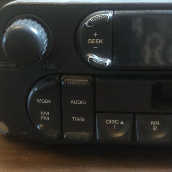 Daimler Chrysler 2005 AM FM Cassette Player Factory Car Stereo - Picture 4 of 10